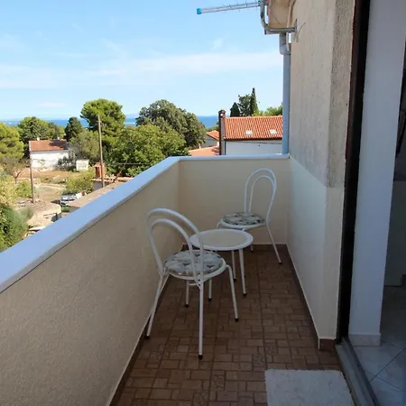 Apartment Una شقة