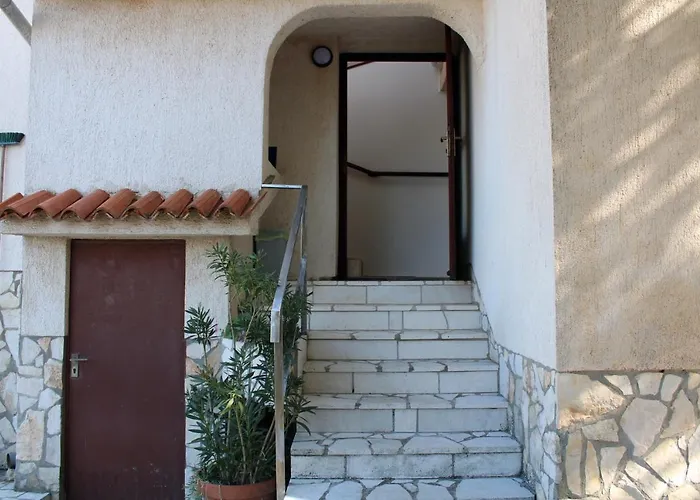 Apartment Una Premantura