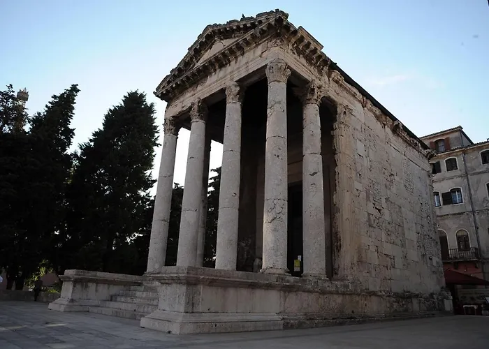 Apartment Una Premantura